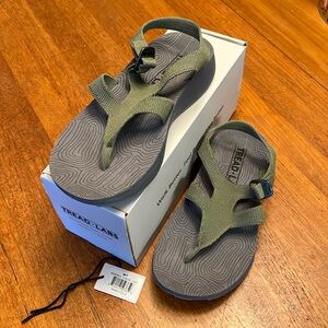 Tread Labs Albion sandal Leaf women’s size 7 NIB